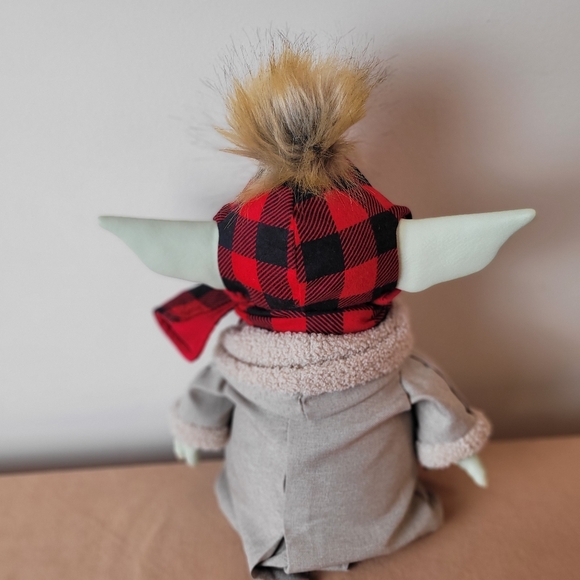 2 pc Hat & Scarf set for 11" The Child baby yoda LIFESIZE SIDESHOW Grogu Buffalo - Picture 12 of 14